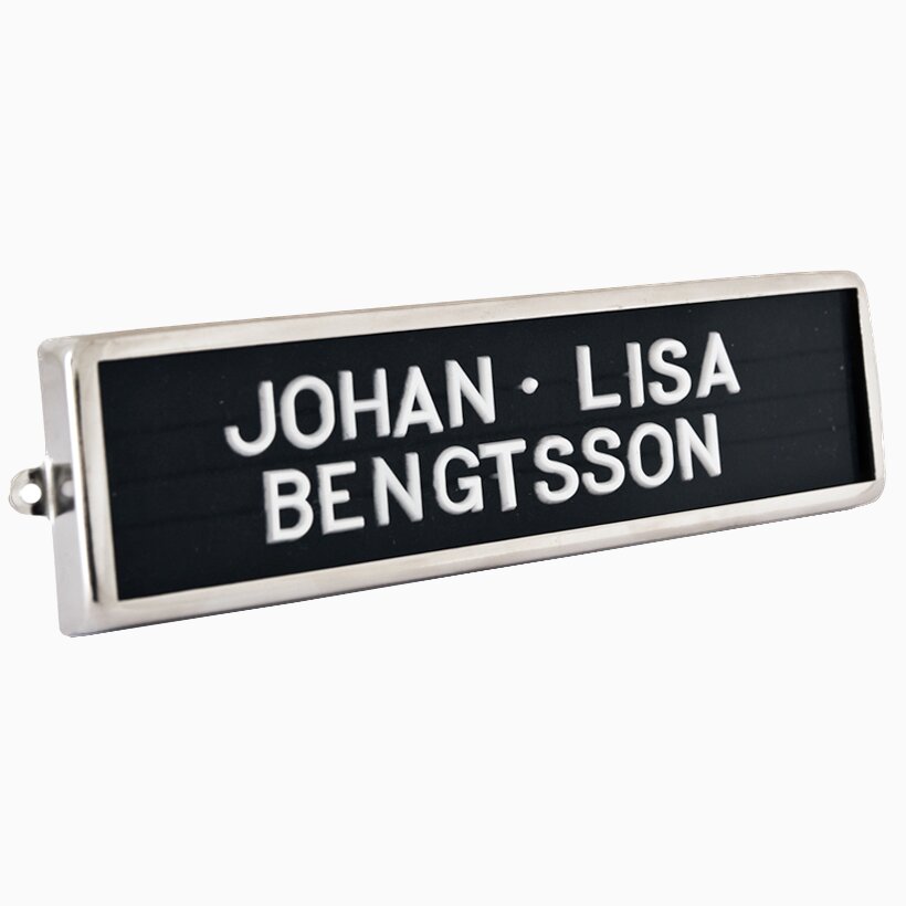 Product Image for Namnskylt med svart pannå 170x48 mm