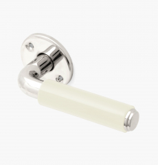 Funkistrycke-Byggfabriken-benvit-profilknopp-rosett-550-182-7ac7.jpg