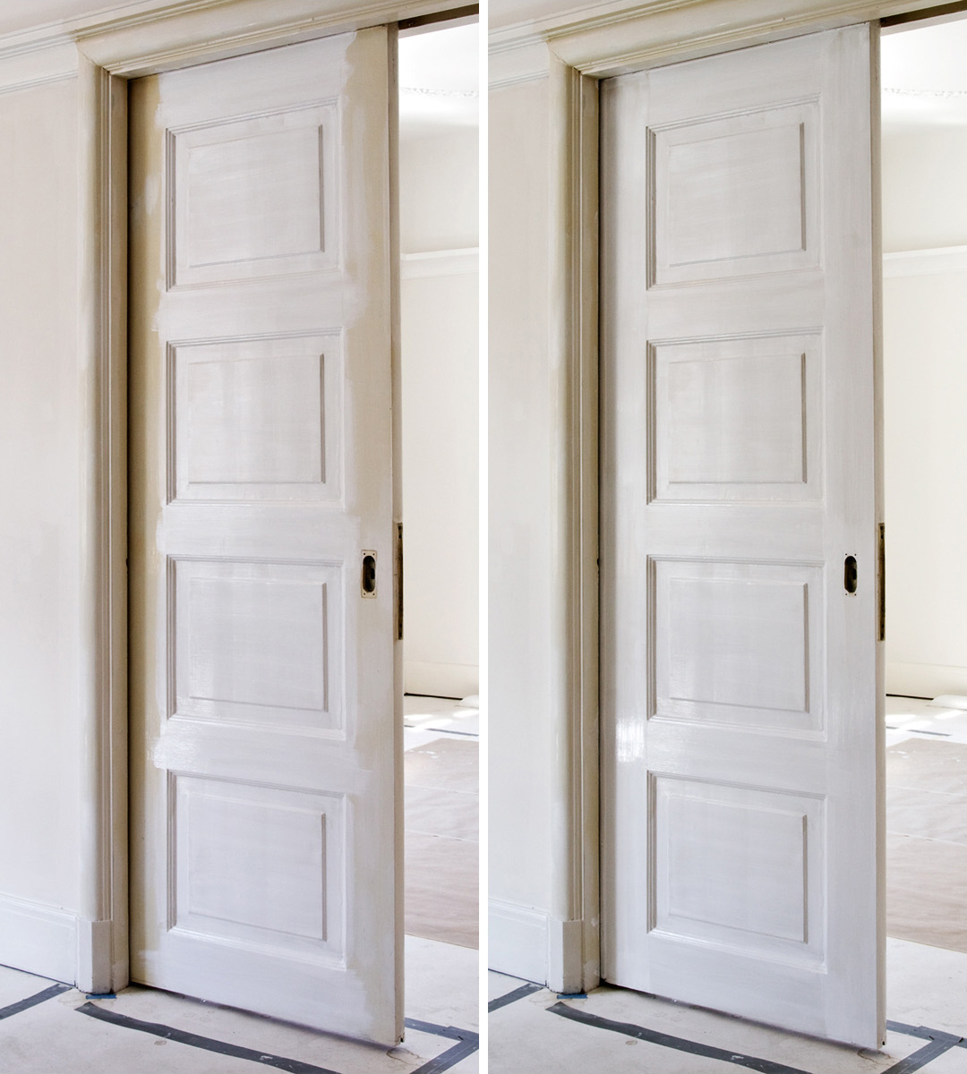 Två spegeldörrar som målas vita. Steg 5 och 6.